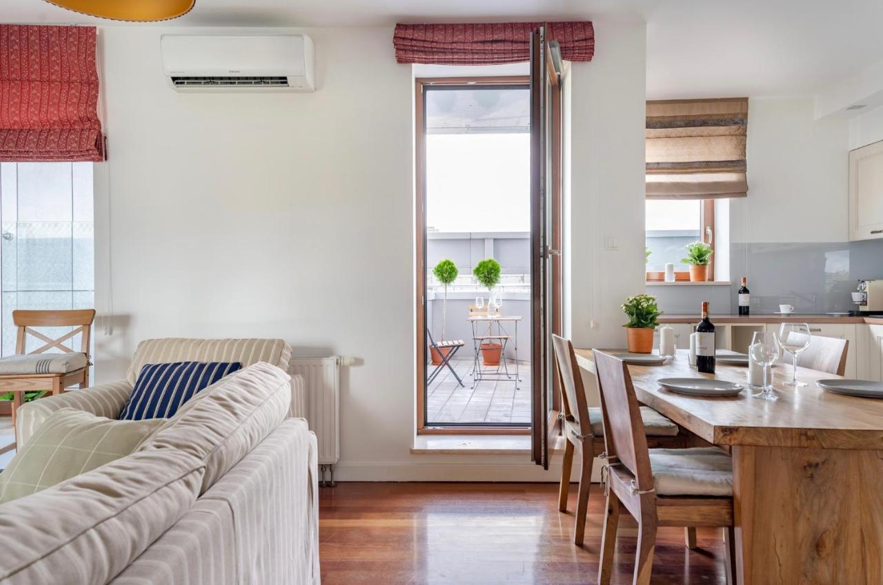 Apartment Sea Towers 27- Min 2 Noce