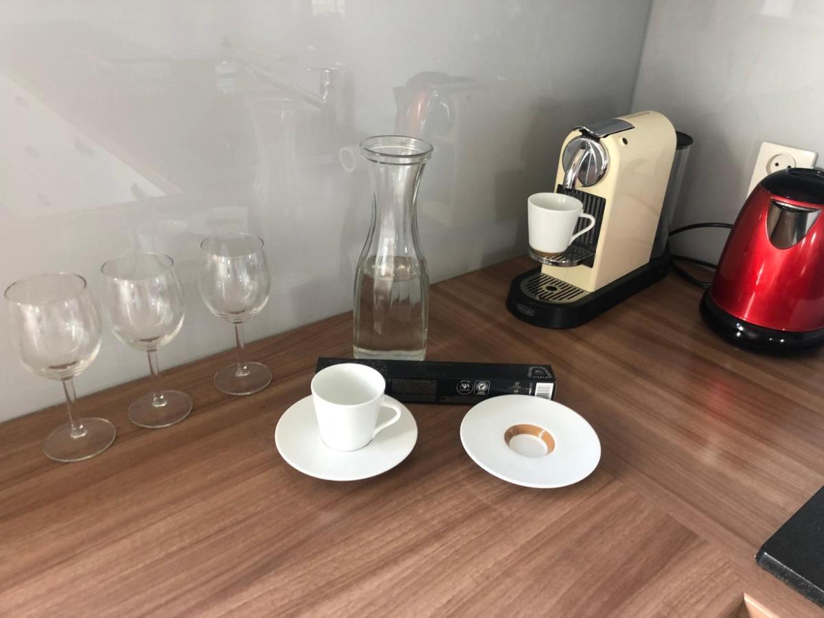 Apartment Sea Towers 27- Min 2 Noce
